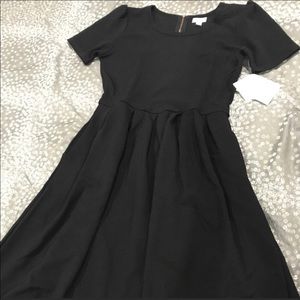 Lularoe Solid BLACK Amelia